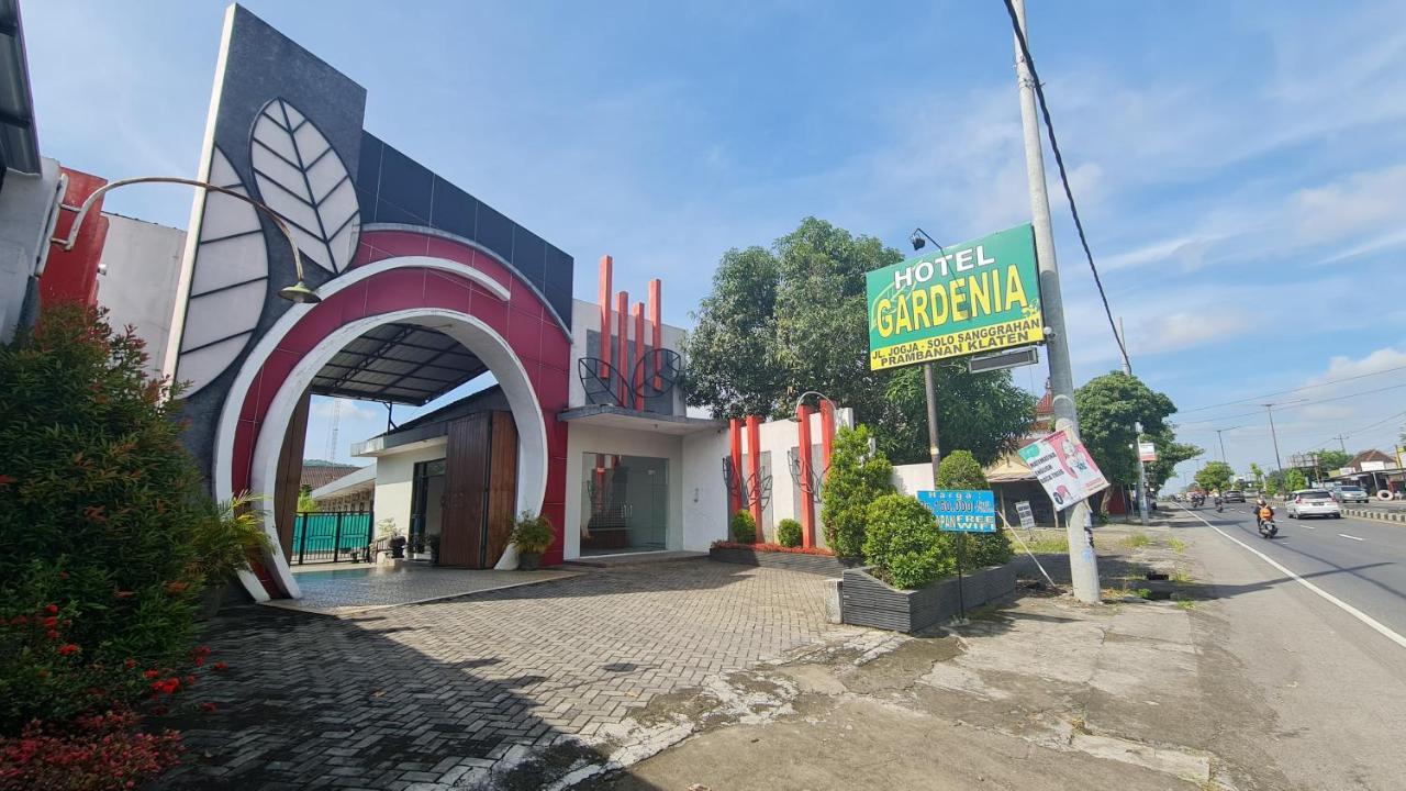 Oyo 90831 Hotel Gardenia Prambanan Solo Kültér fotó